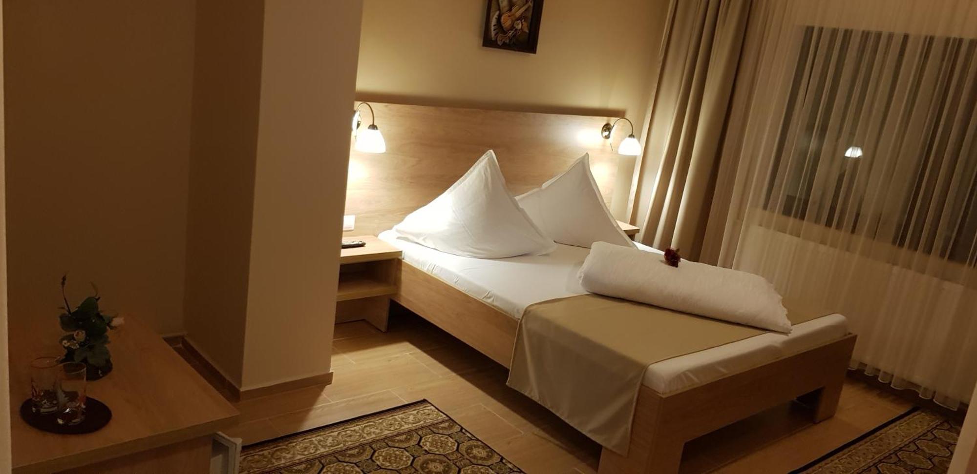 Complex Turistic Caprioara Hotel Baia Mare Buitenkant foto